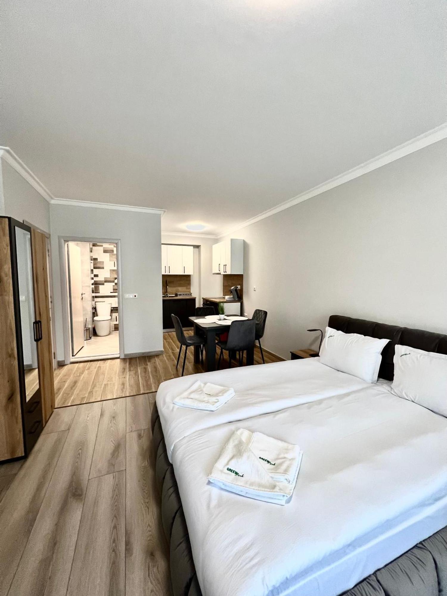 Green Park Apartments And Rooms For Guests Asenovgrad Exterior photo