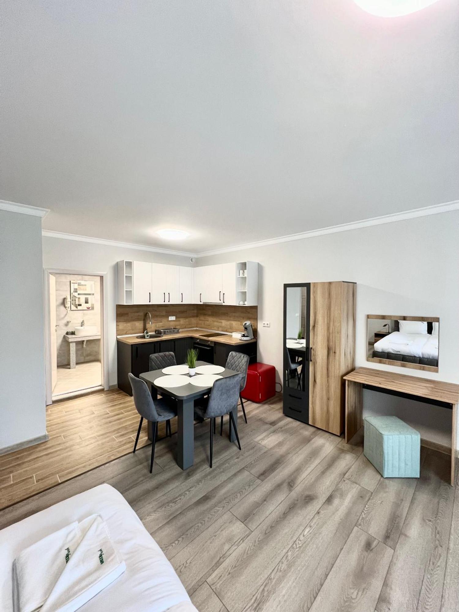 Green Park Apartments And Rooms For Guests Asenovgrad Exterior photo